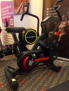 Профессиональный аэробайк UltraGym UG-AB005
